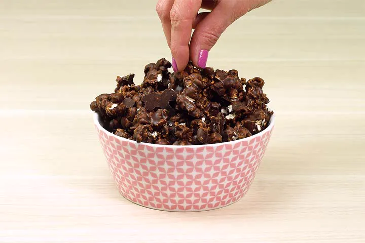 Pipoca Com Cobertura Chocolate